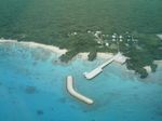 八重山 波照間-石垣間の飛行機 新城島